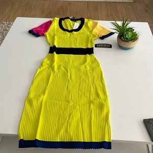 NWT Stretchy Multi Color Dress! Size Small!